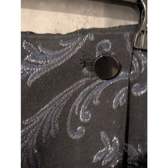 Women's LOFT Skirt Size 4 Black Blue Floral - Picture 4 of 9